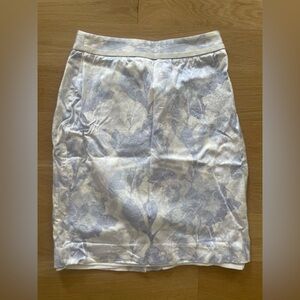 Banana Republic White and Light Blue Floral Skirt